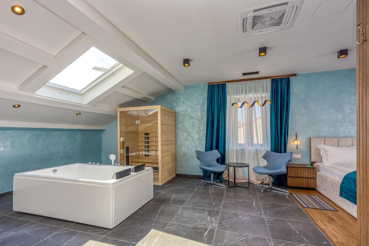 San Valentino Palace Aparthotel Umag Exterior foto